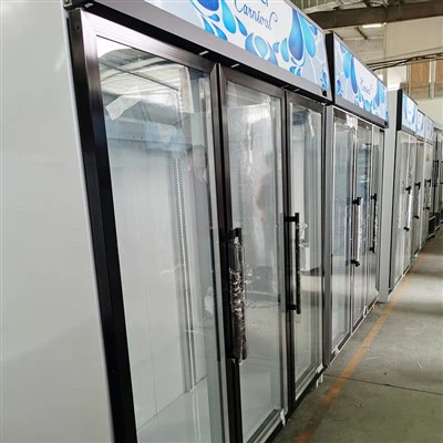 Többajtós italhűtő